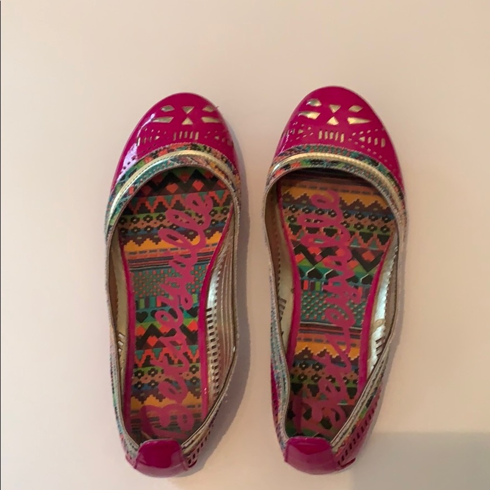 Fuscia Flats